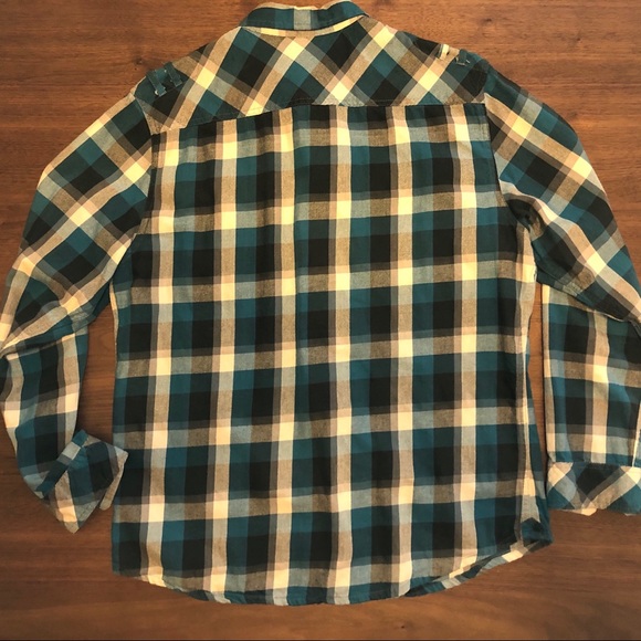Ocean Current Buttondown soft flannel - Picture 5 of 6